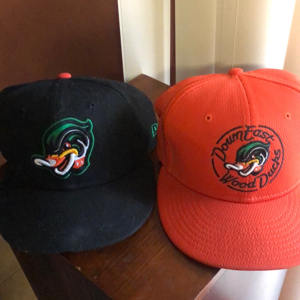 2 baseball caps
